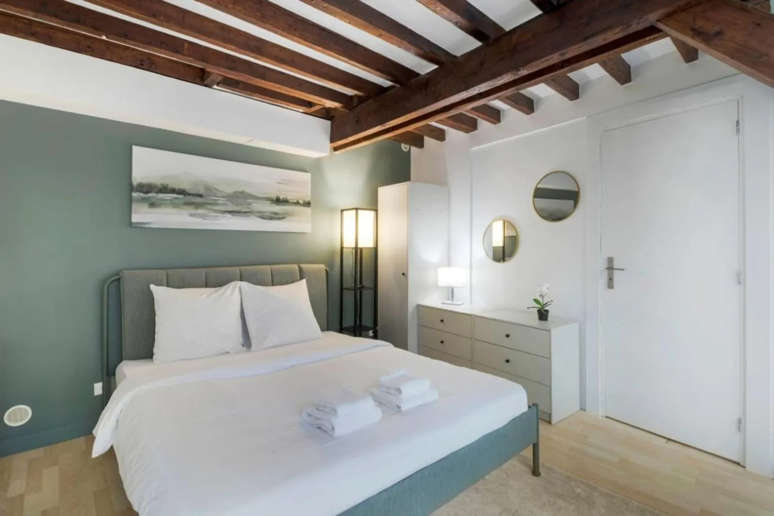 Superb Duplex Located On Rue Mouffetard Apartment Paris